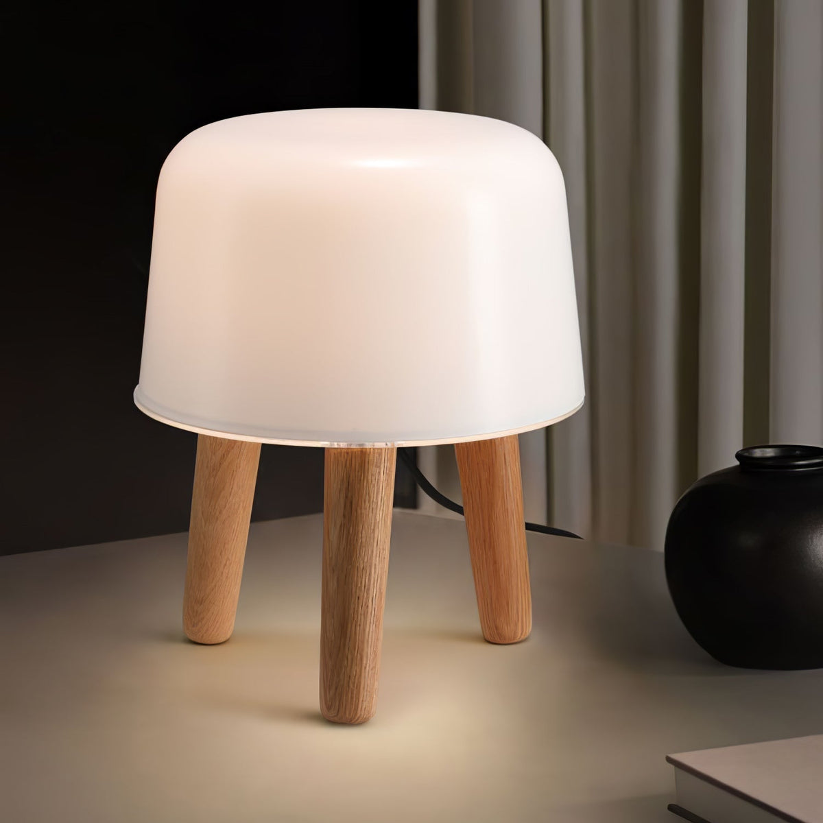Milk Table Lamp Table lamp