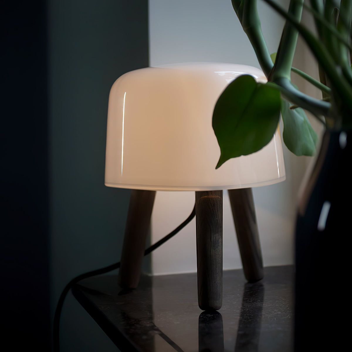 Milk Table Lamp Table lamp