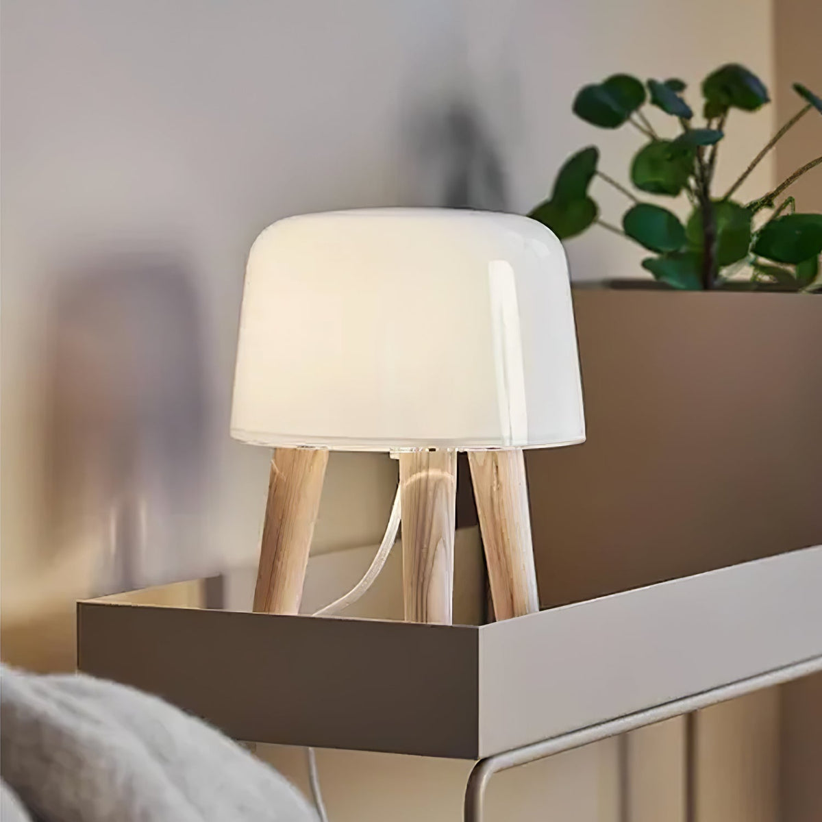 Milk Table Lamp Table lamp