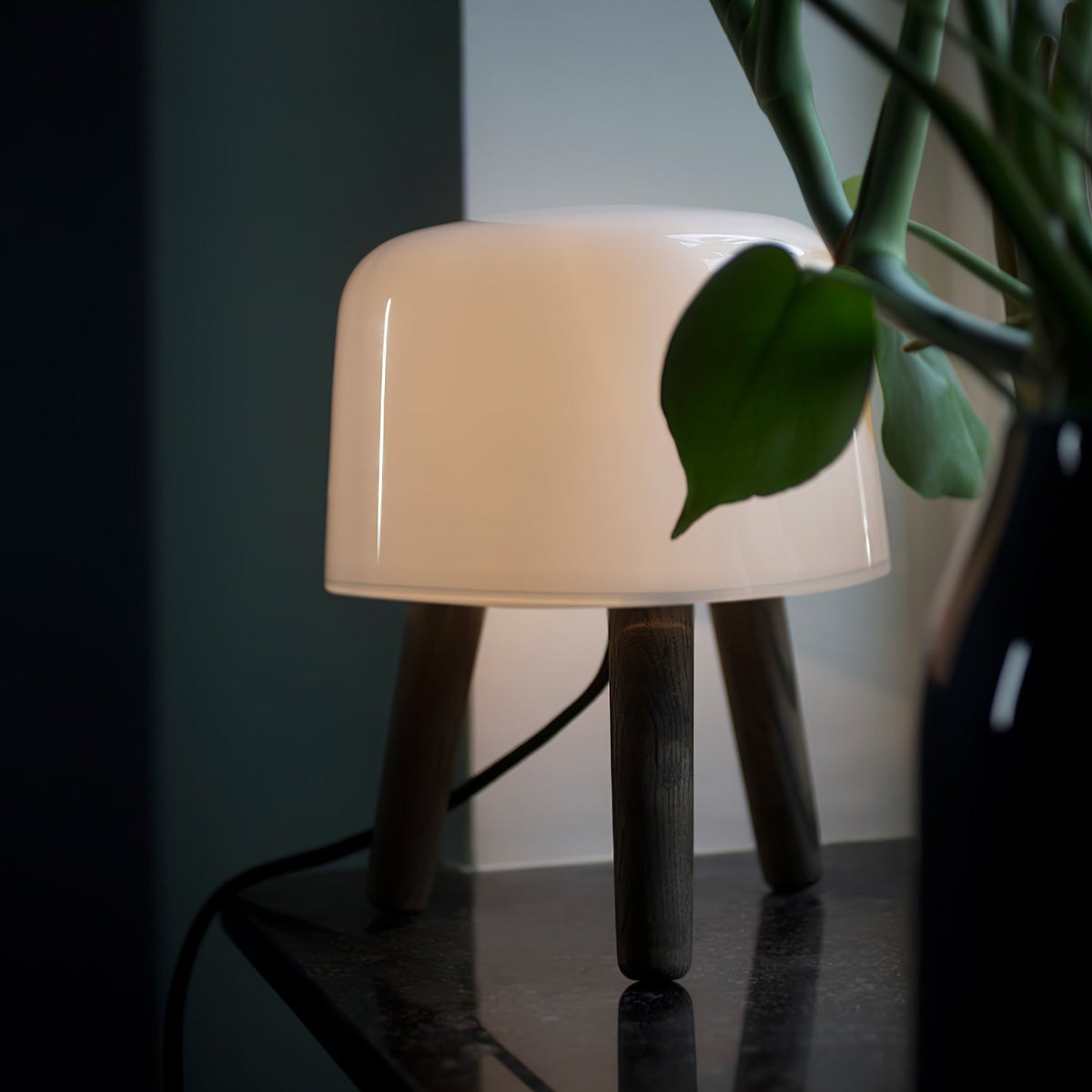 Milk Table Lamp Table lamp