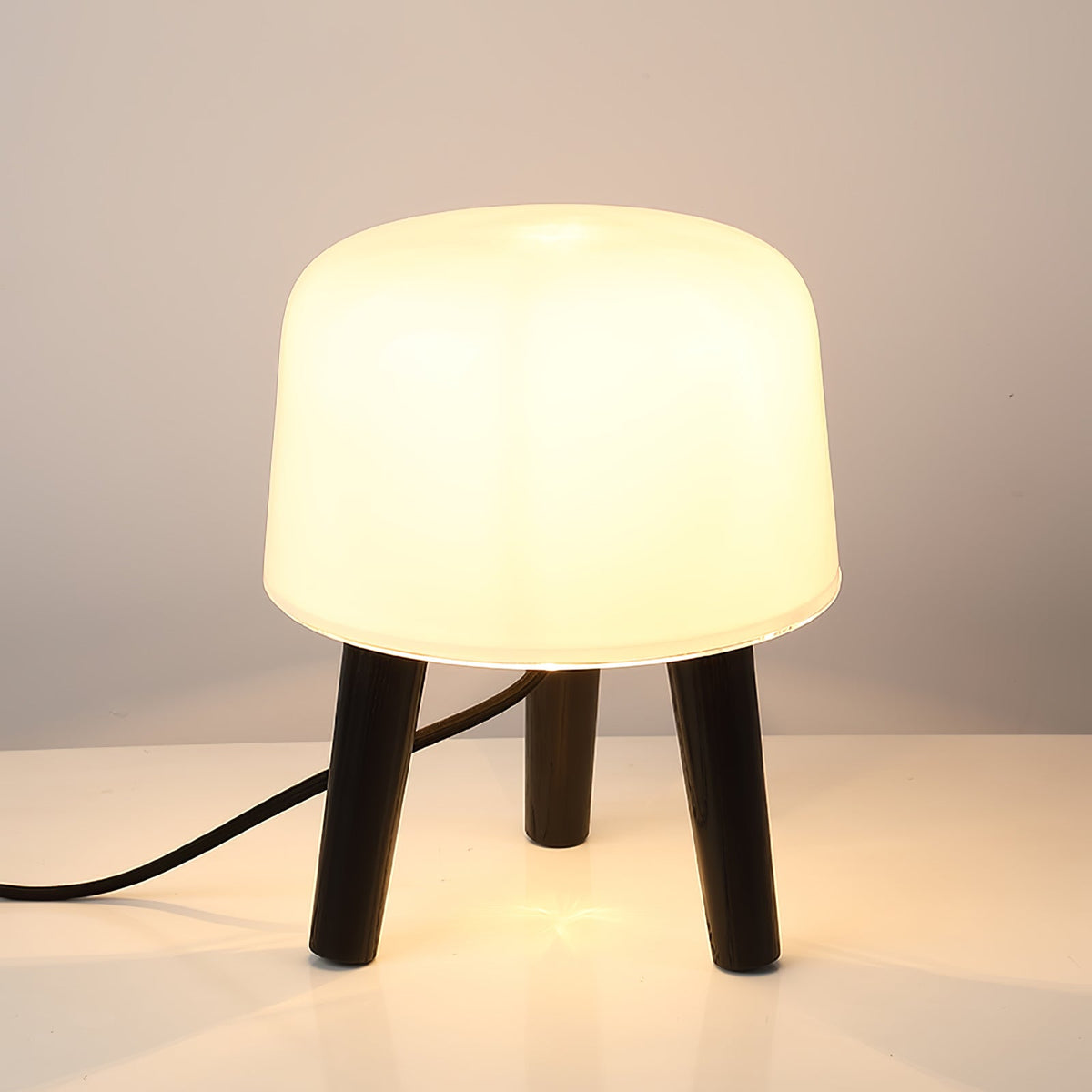 Milk Table Lamp Table lamp