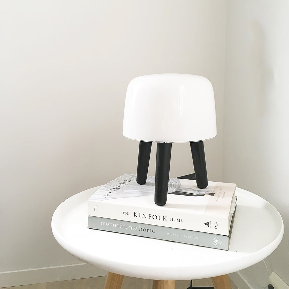 Milk Table Lamp Table lamp