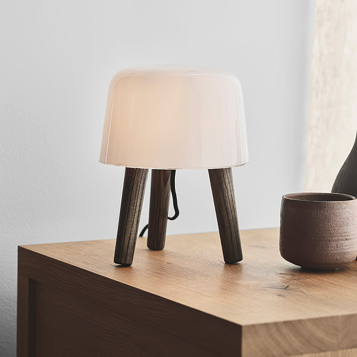Milk Table Lamp Table lamp