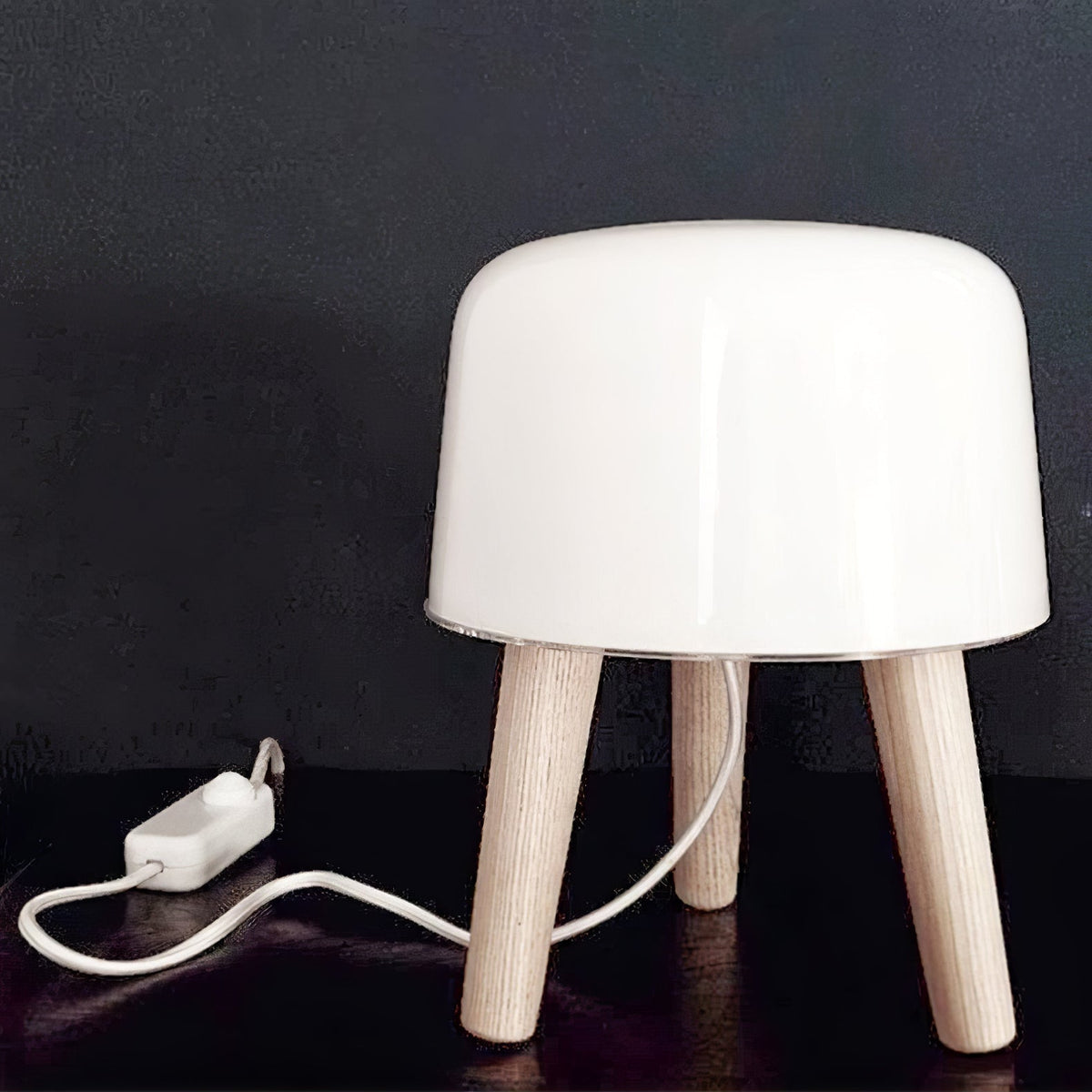 Milk Table Lamp Table lamp