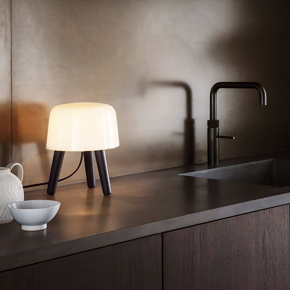 Milk Table Lamp Table lamp