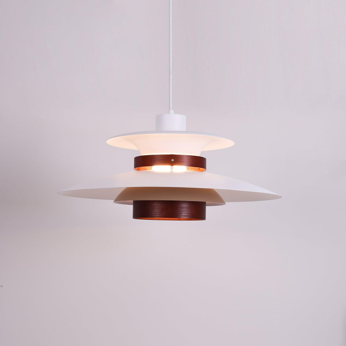 Modulo Layered Pendant Light ? 13.8″ x H 8.3″ / Dia 35cm x H 21cm / White & Dark oak color Pendant light