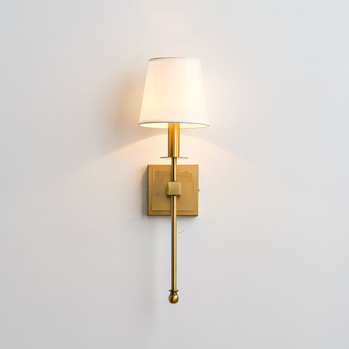 Monroe Wall Lamp