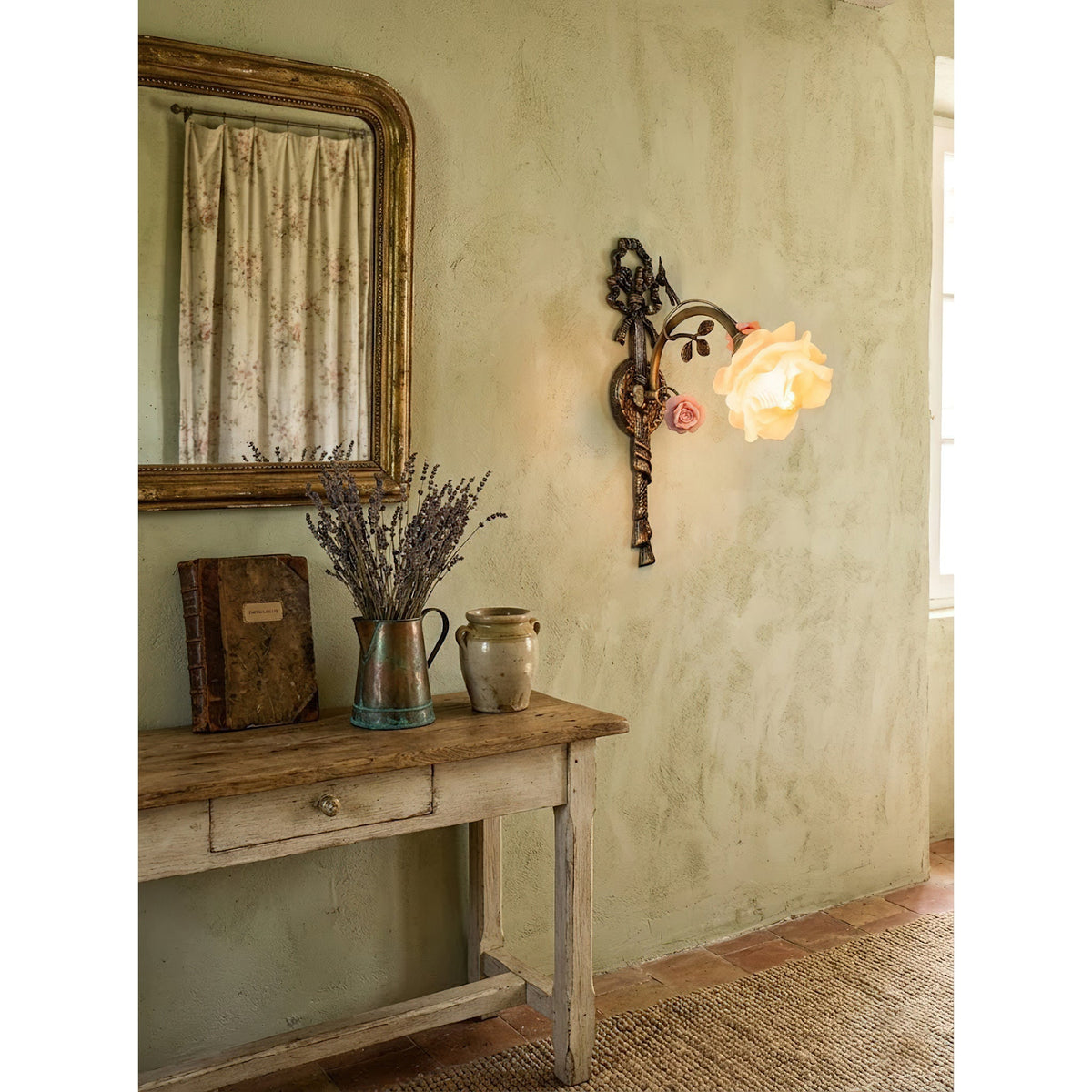 Neiman Wall Lamp