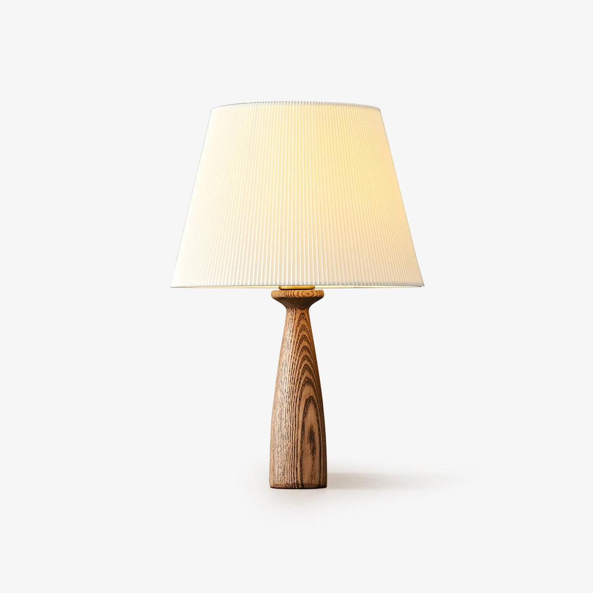 Nora Table Lamp W 11.8″ x H 18.9″ / W 30cm x H 48cm / Walnut Wood & White / US plug Table lamp