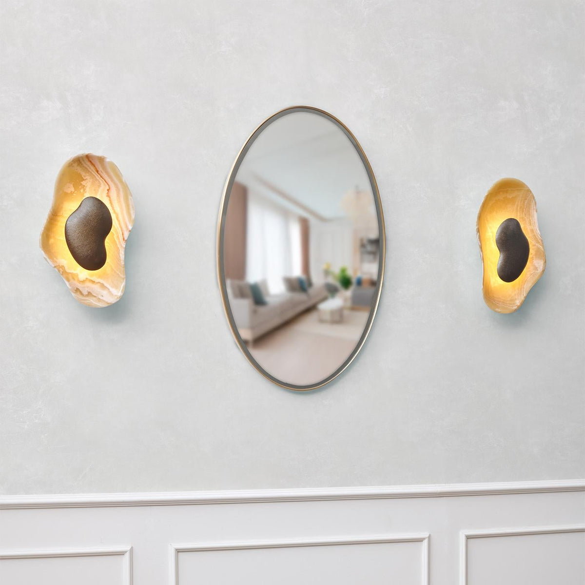 Oyster Hammered Onyx Sconce