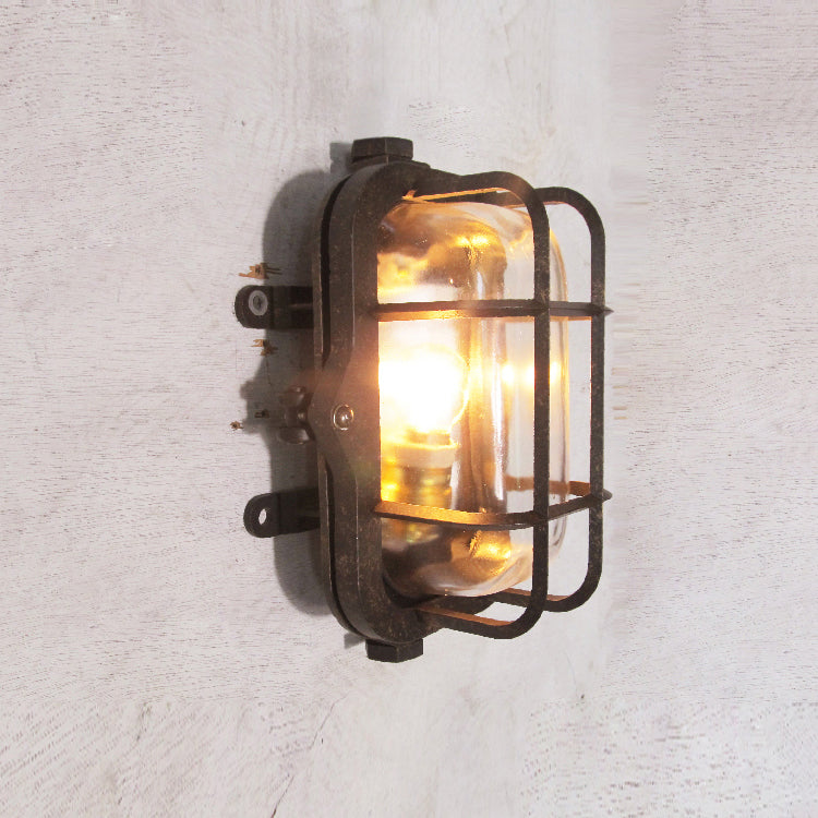 Hamilton Wall Light