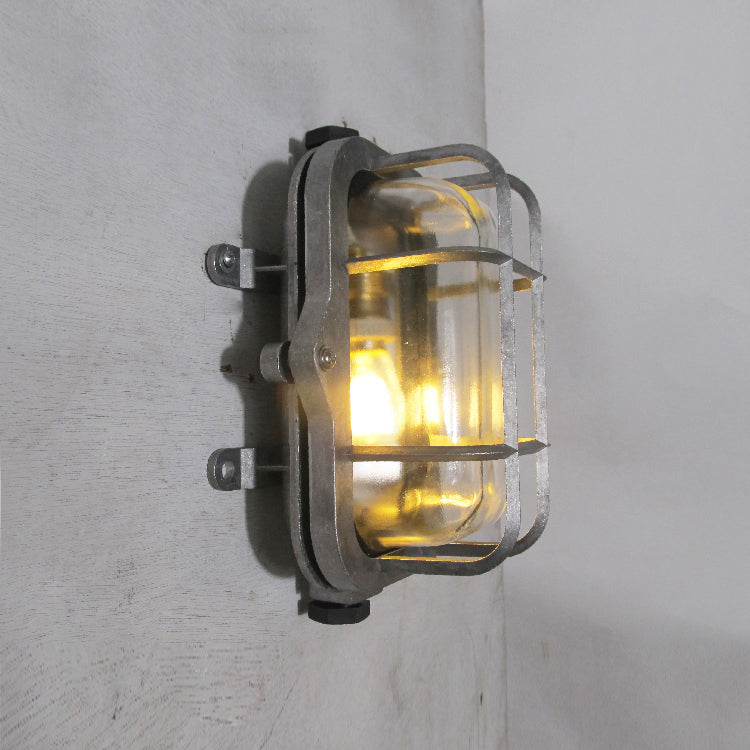 Hamilton Wall Light
