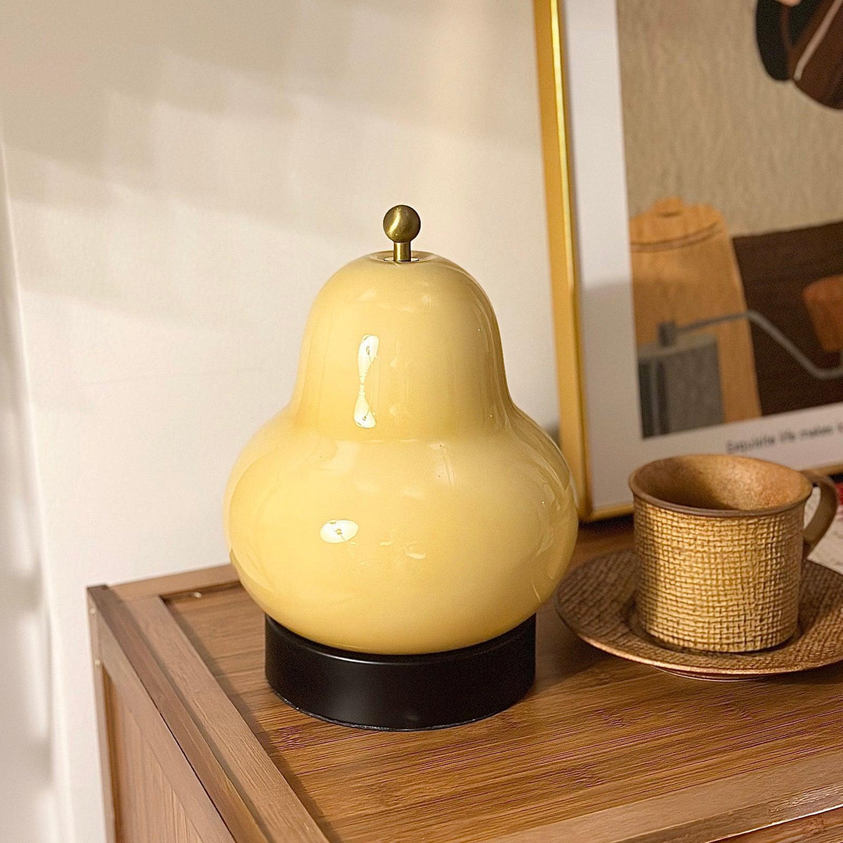 Pear Built-in Battery Table Lamp ∅ 6.6″ x H 8.6″/ Dia 17cm x H 22cm / Cream / Touch Table lamp
