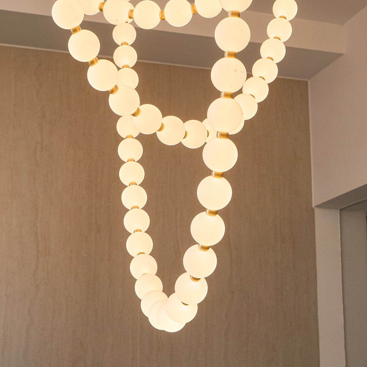 Pearl Necklace Balls Chandelier 1001 Chandelier