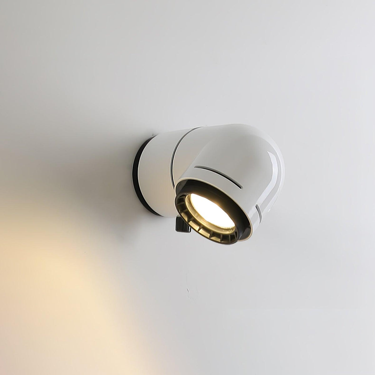 Petit Tatu Wall Light ? 5.9″ x H 4.3″ / Dia 15cm x H 11cm / White Wall lamp