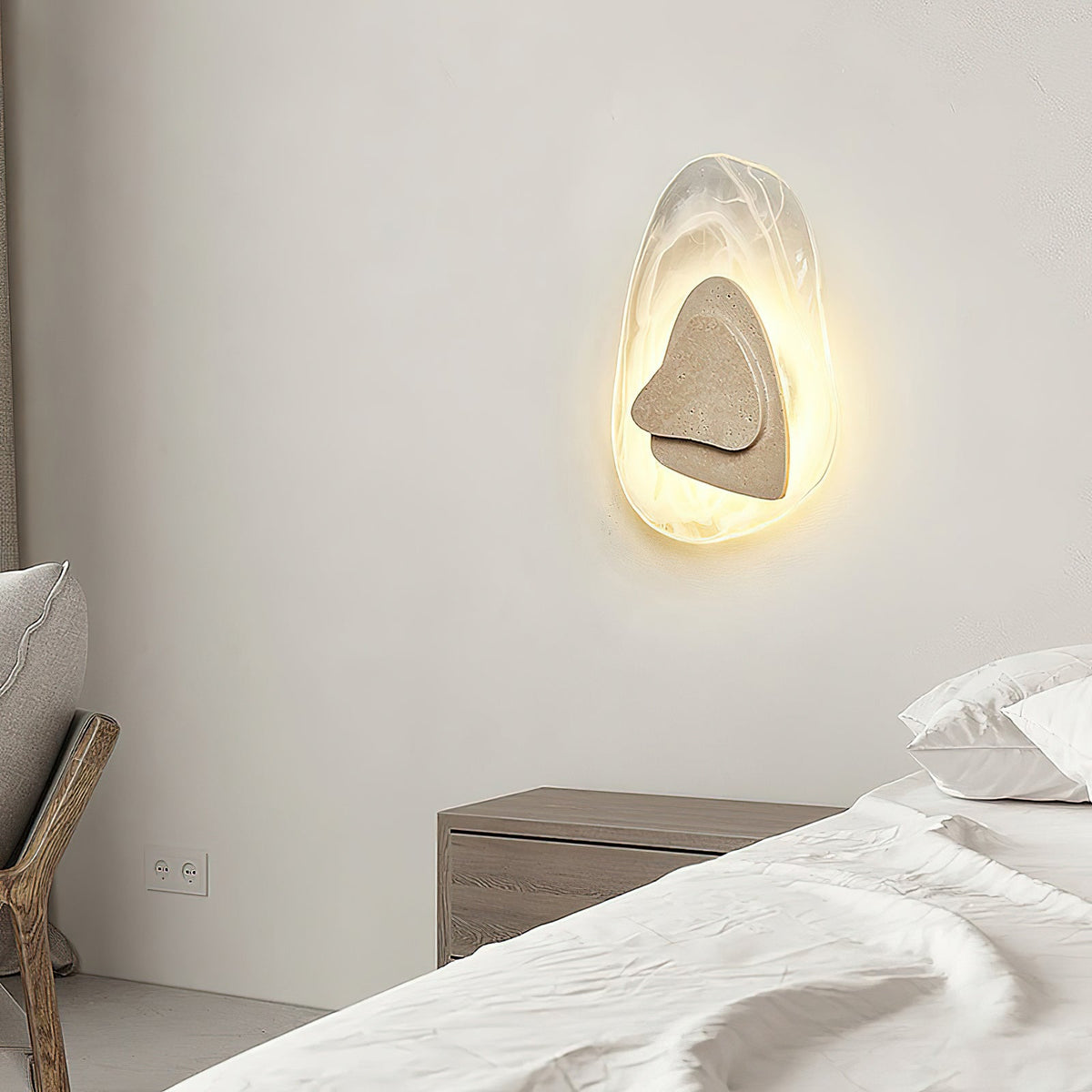 Petra Wall Lamp