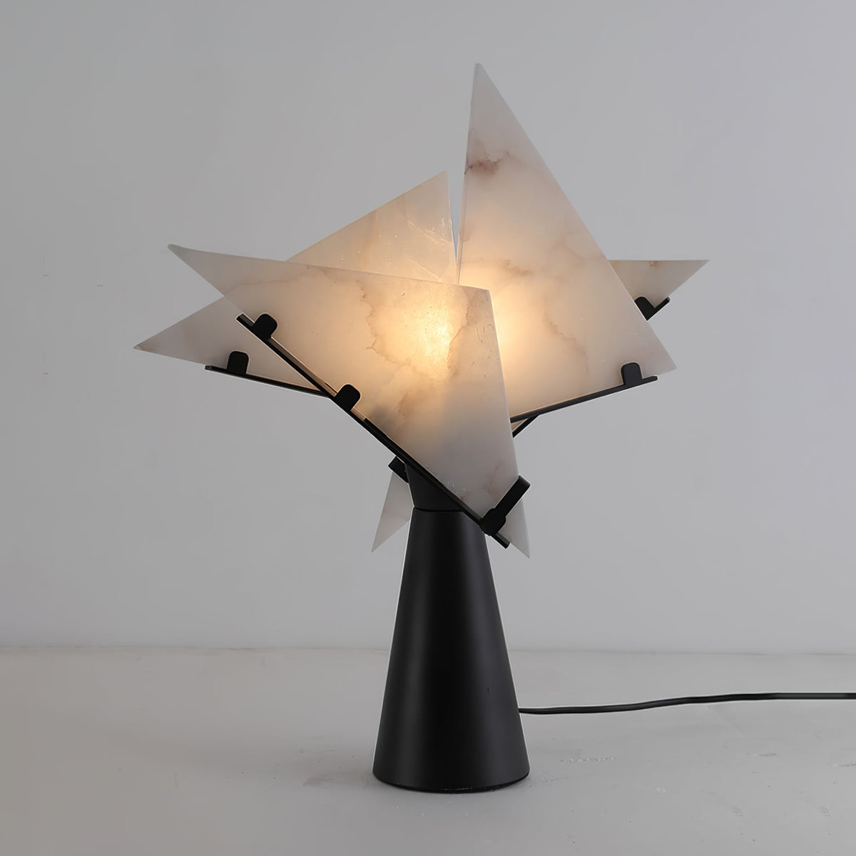 Pierre Chareau Table Lamp ? 16.5″ x H 19.7″ / Dia 42cm x H 50cm / Black & White / US Plug Table lamp