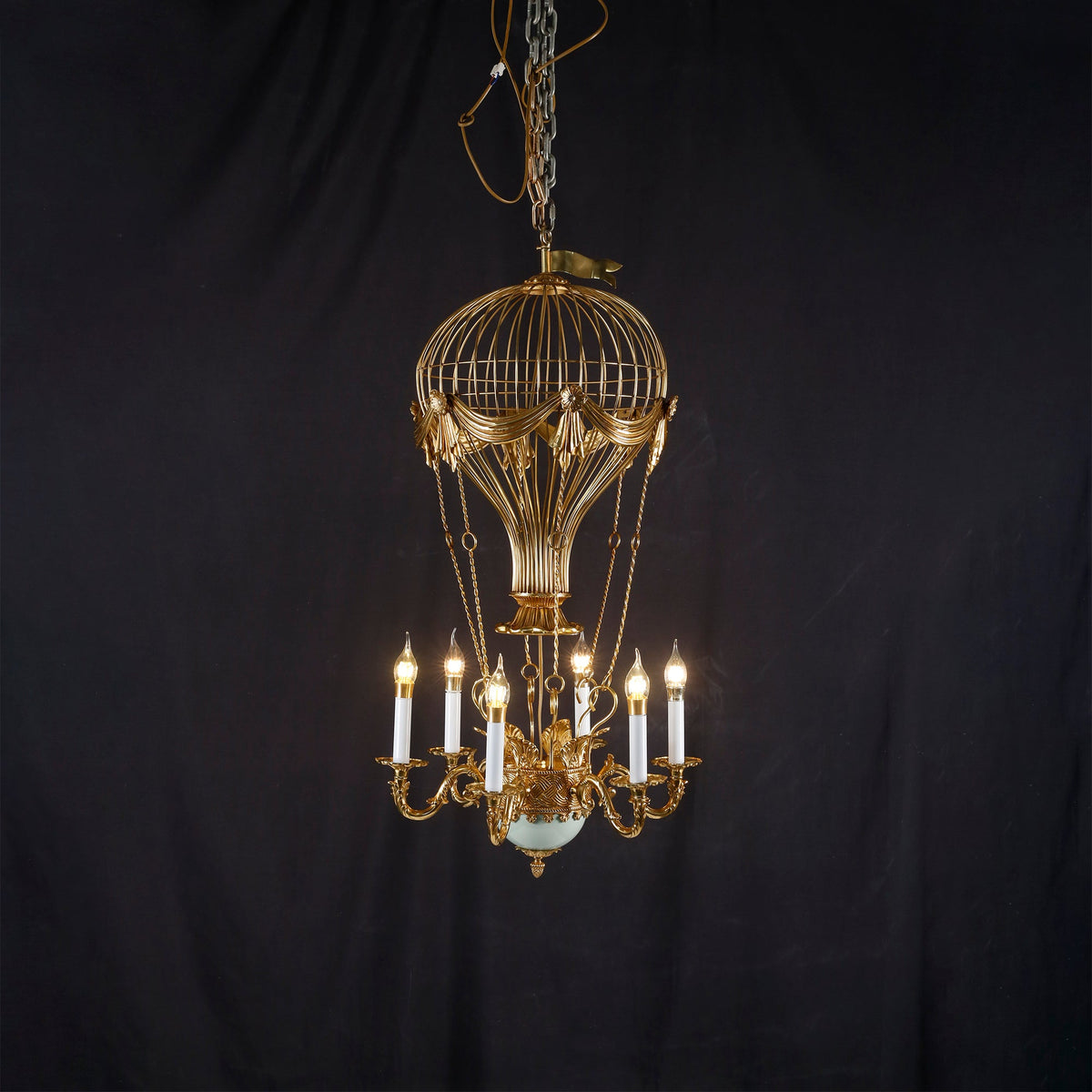 Aerovelle Chandelier