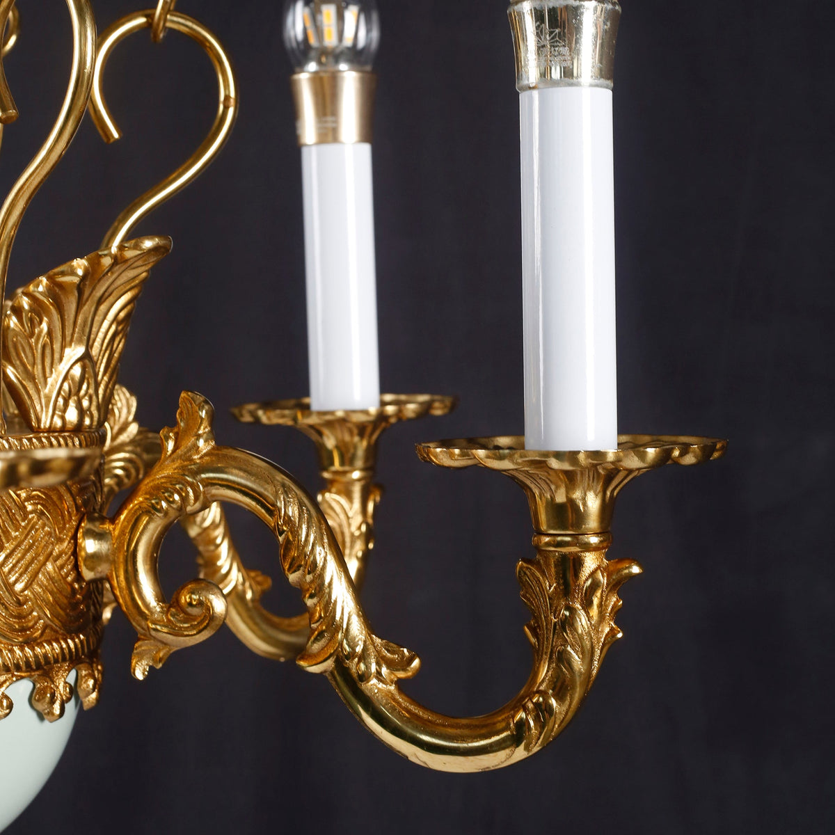 Aerovelle Chandelier