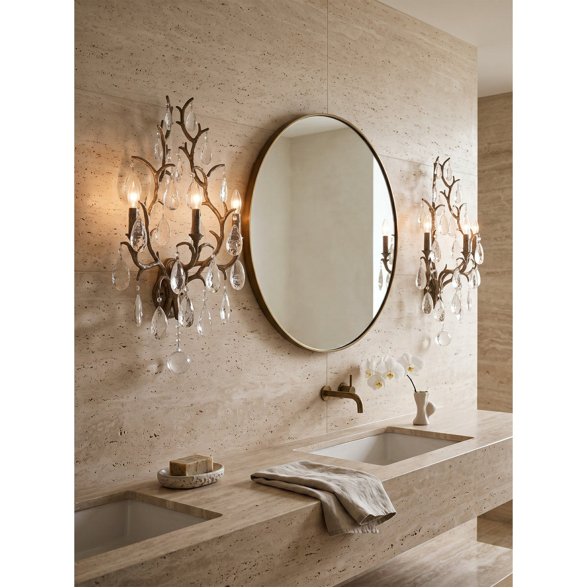 Amadeus Wall Lamp
