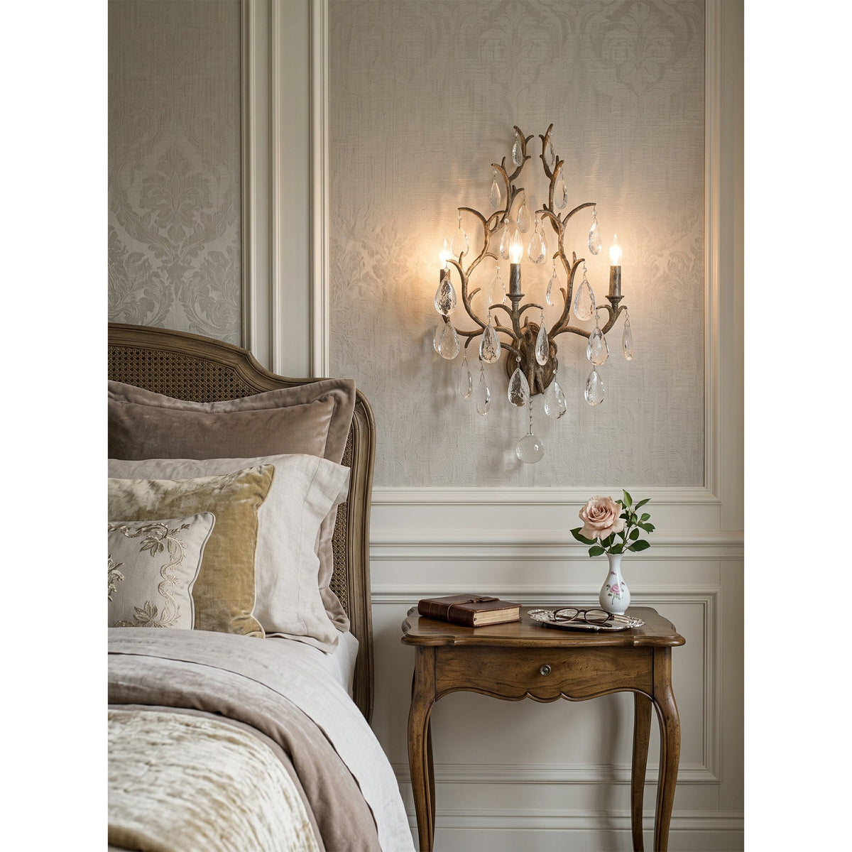 Amadeus Wall Lamp
