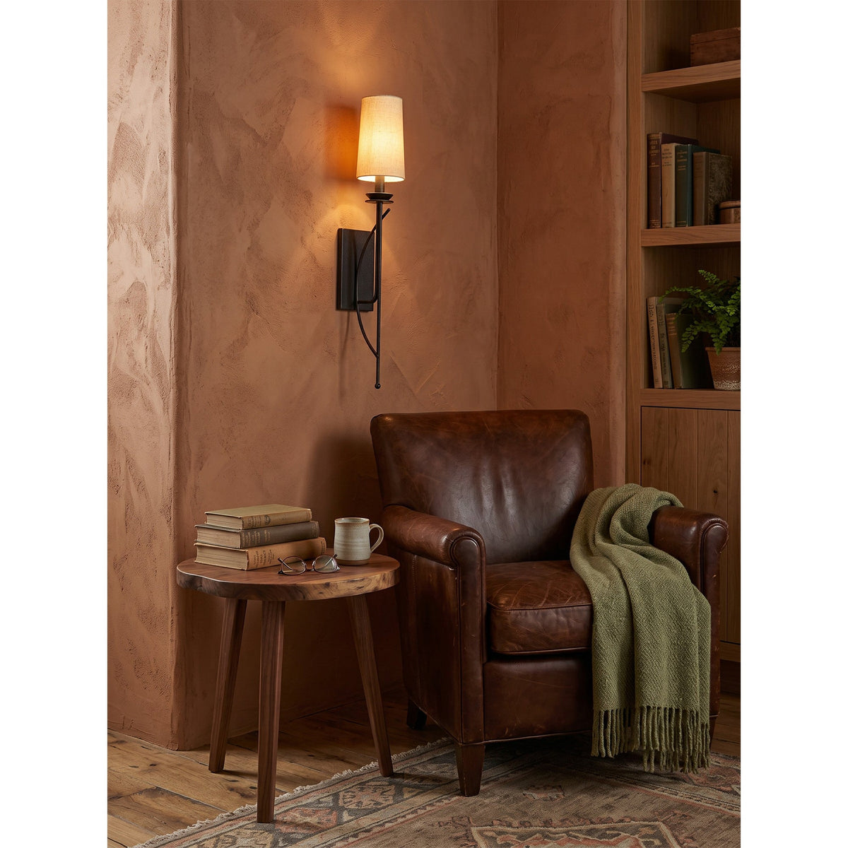 Calder Wall Lamp