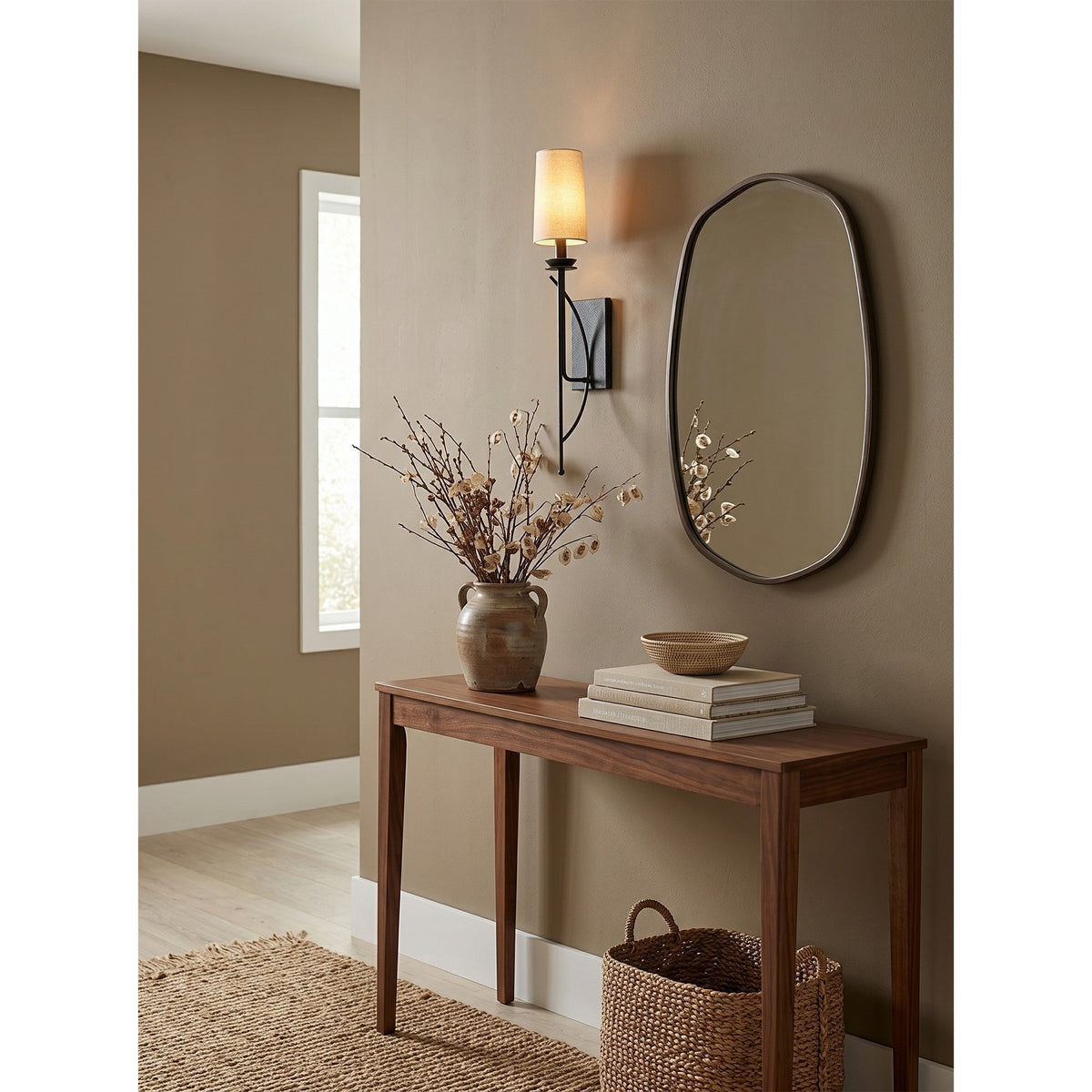 Calder Wall Lamp