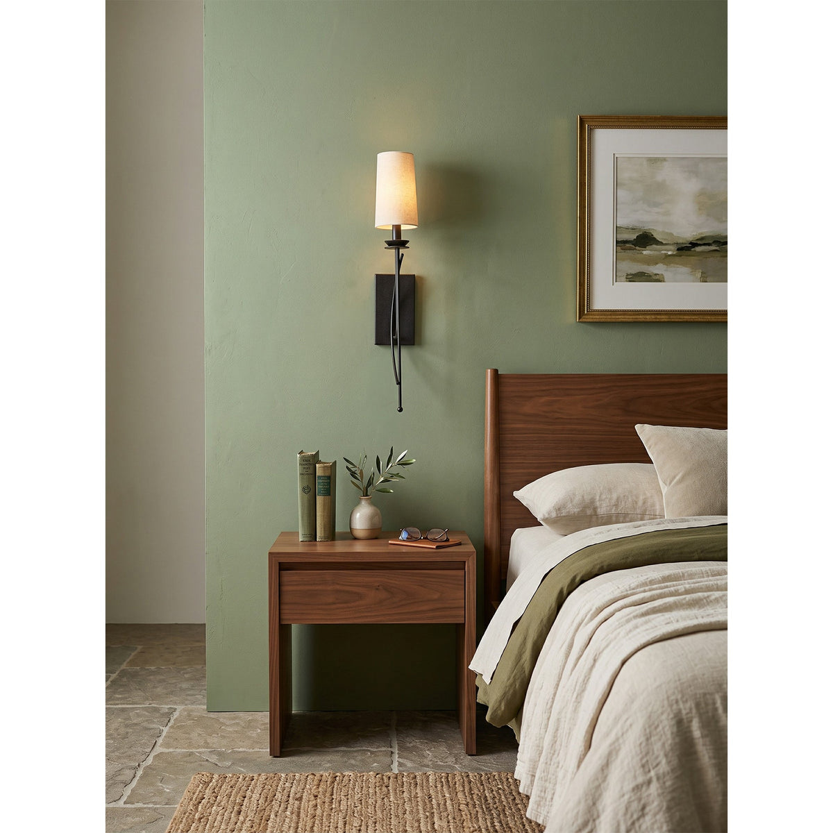 Calder Wall Lamp