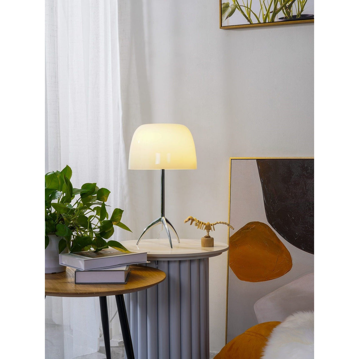 Rosso Mushroom Tripod Table Lamp
