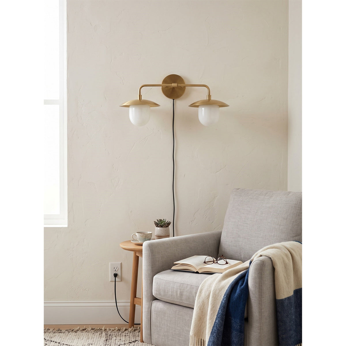 Marie Petite Plug-in Wall Sconce