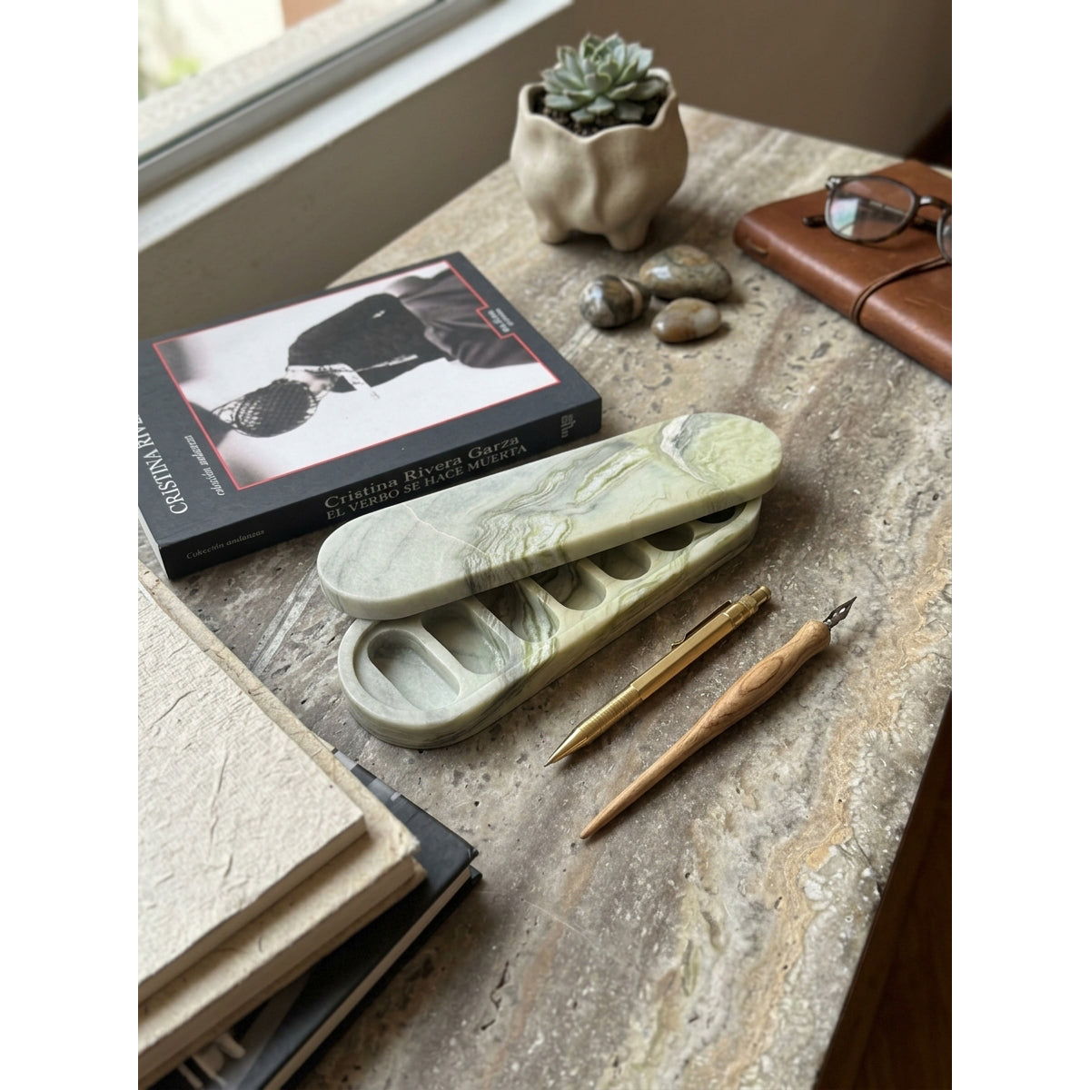 Monolith Groove Tray