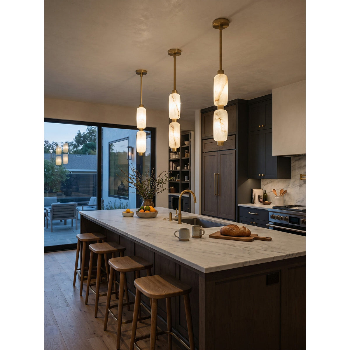 Seravelle Alabaster Pendant Lamp