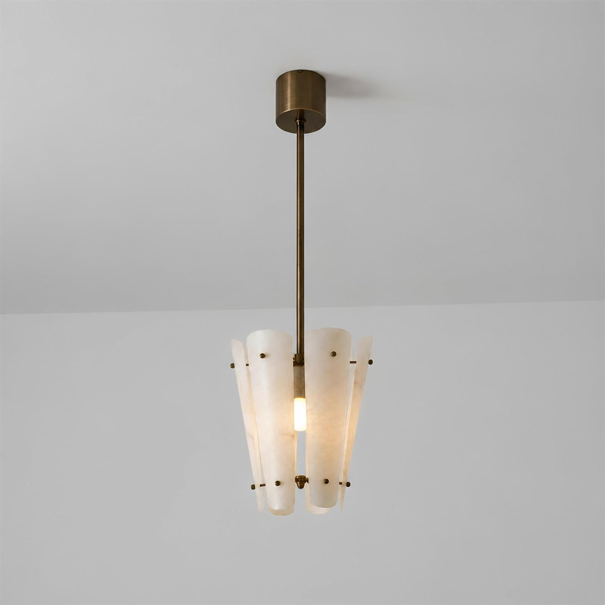 Solvane Alabaster Pendant Lamp