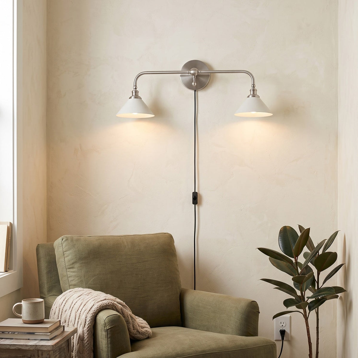 Thetford Plug-in Wall Sconce