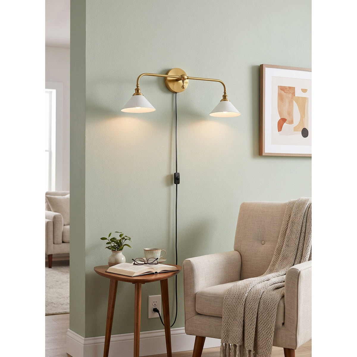 Thetford Plug-in Wall Sconce
