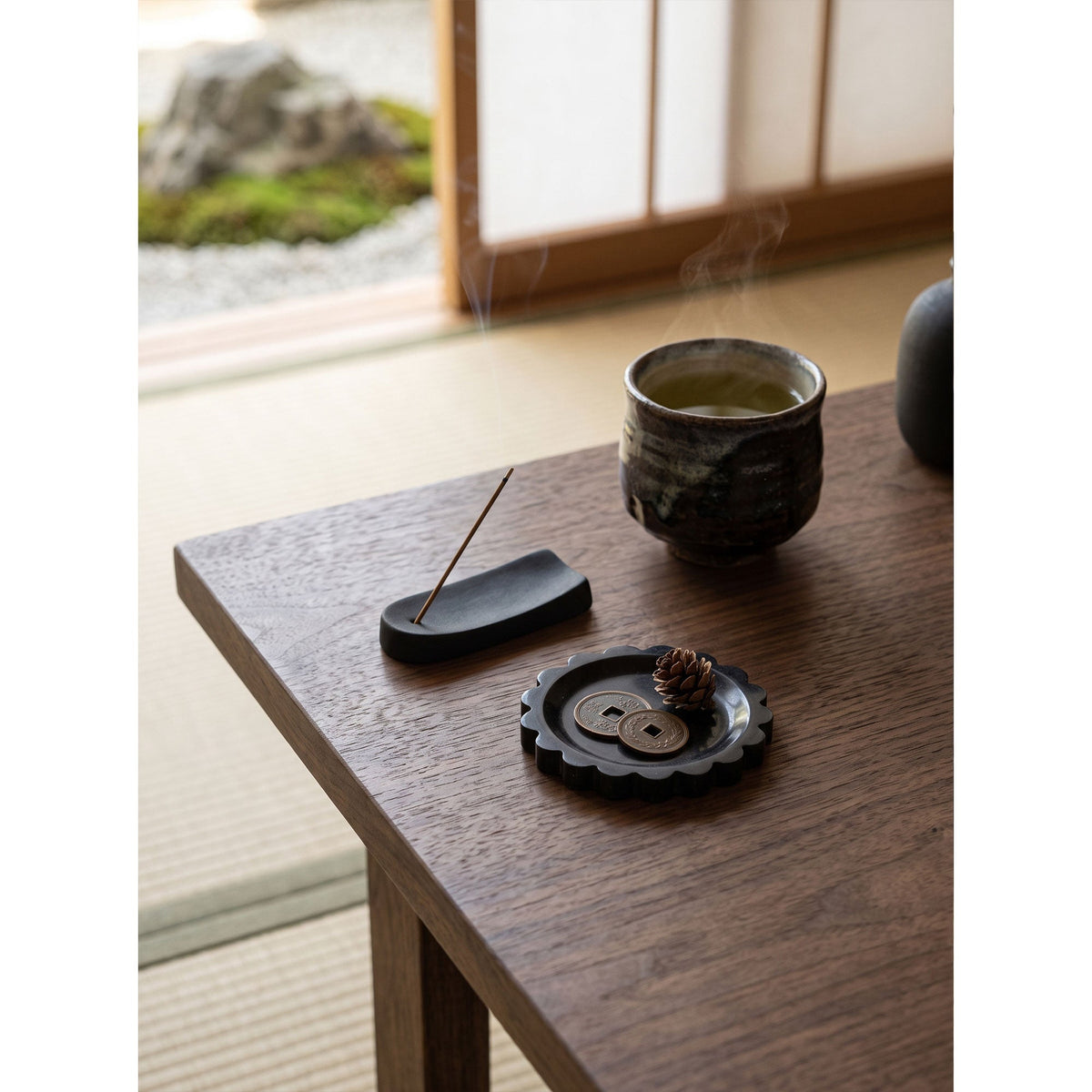 Zion Scalloped Stone Tray