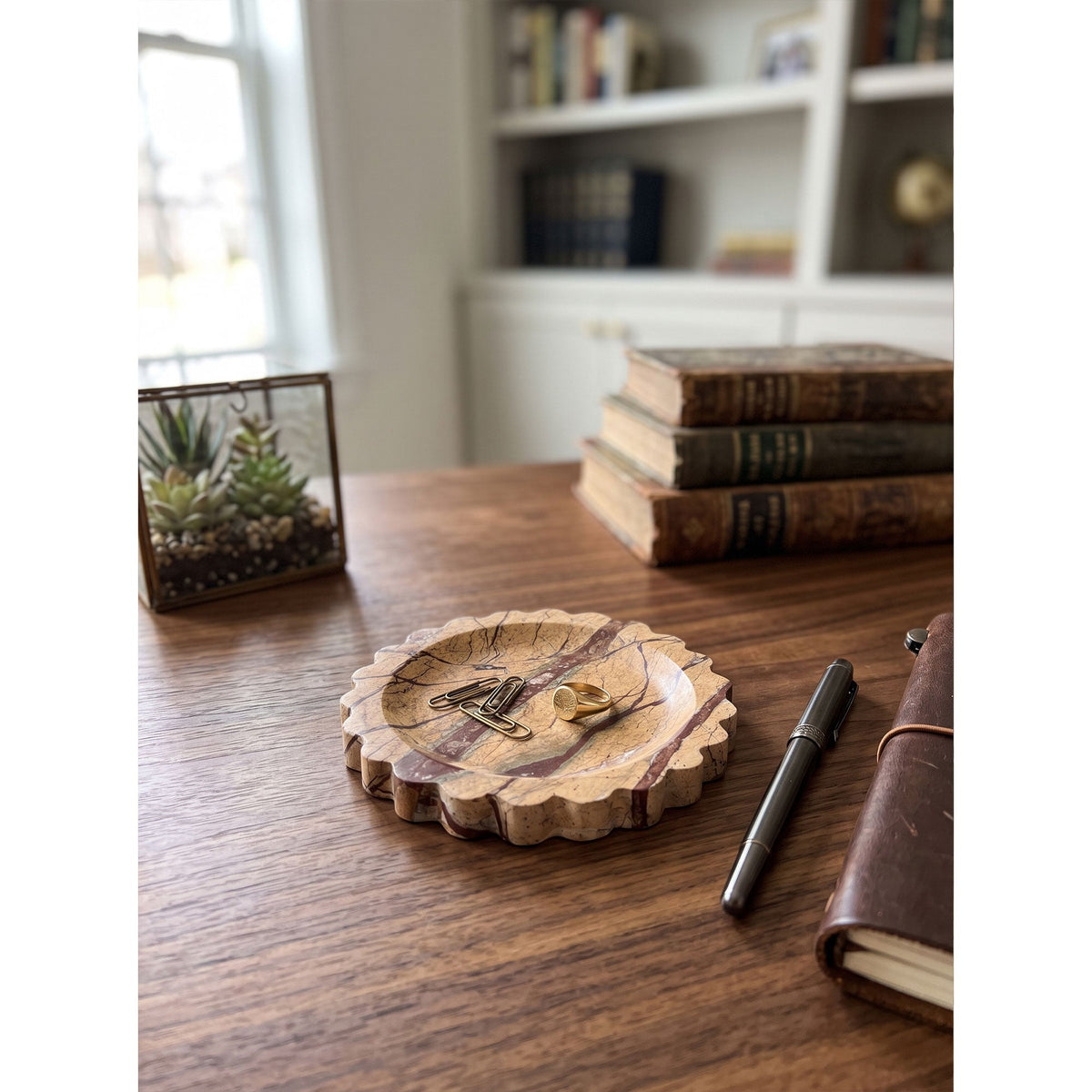 Zion Scalloped Stone Tray