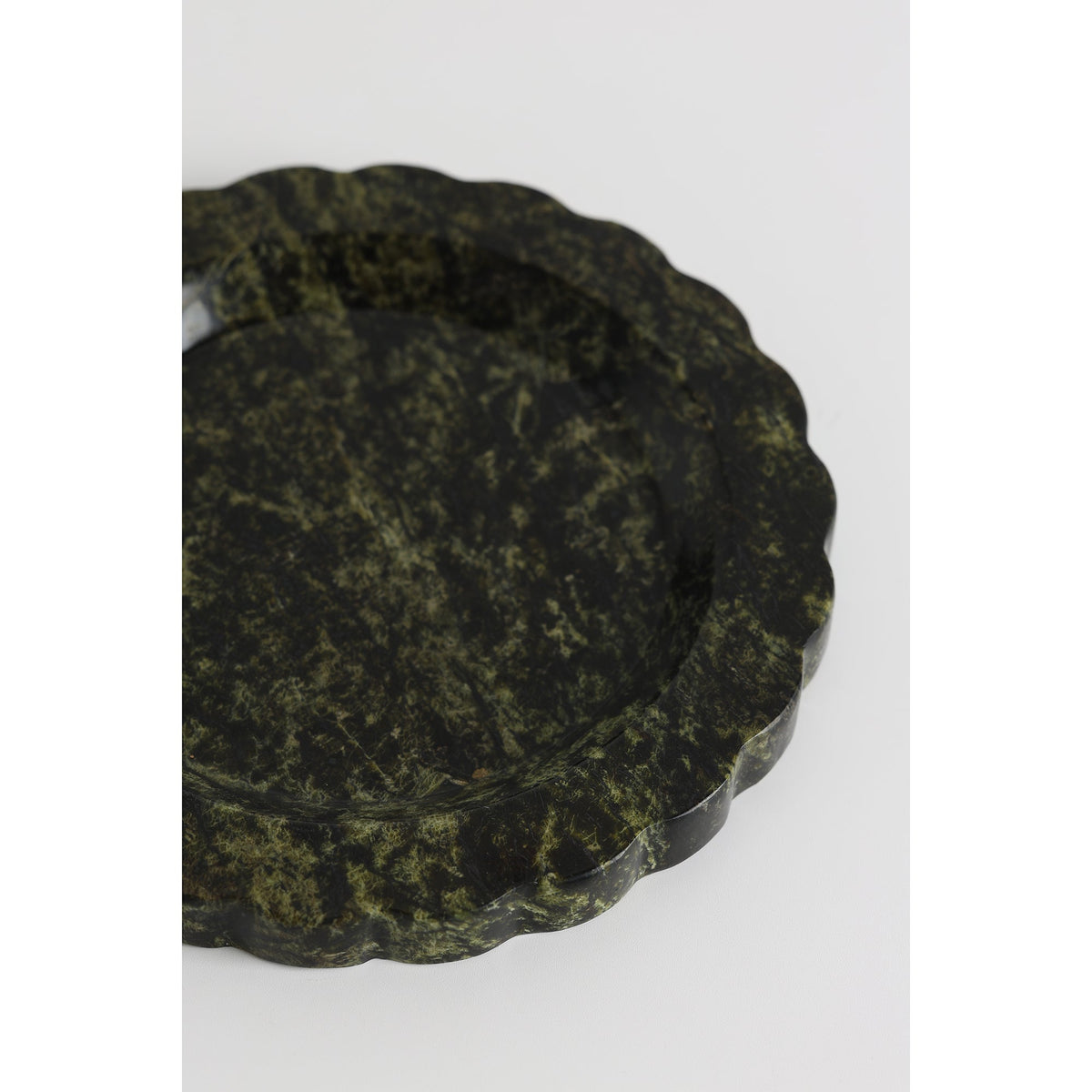 Zion Scalloped Stone Tray