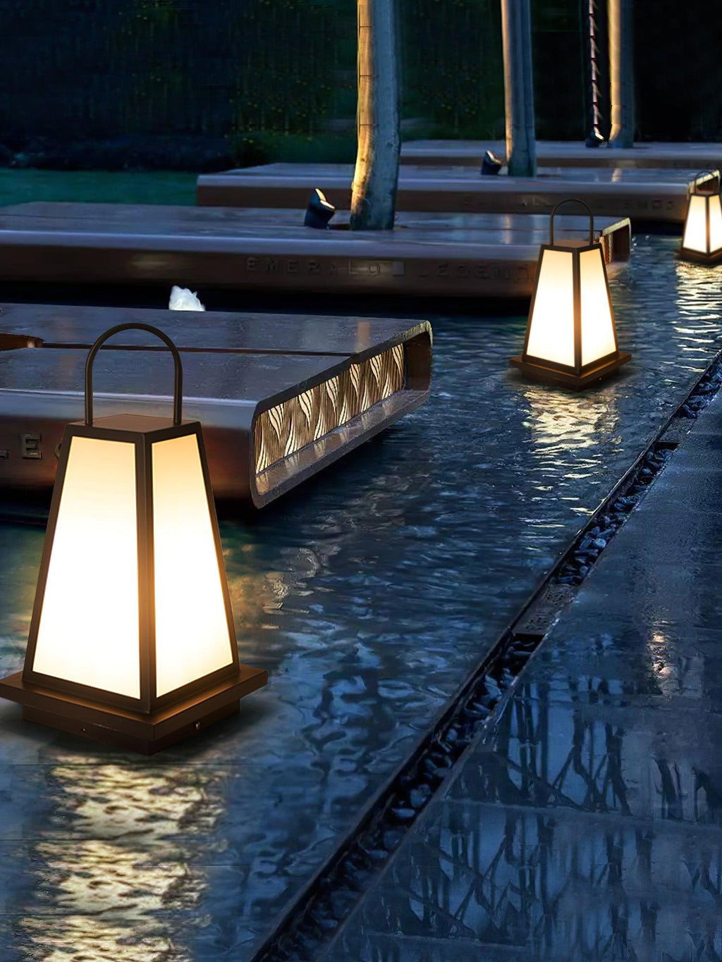 Roam Lantern Garden Outdoor Lamp ? 9.8″ x H 19.7″ / Dia 25cm x H 50cm / Black & White / Warm Light Table lamp