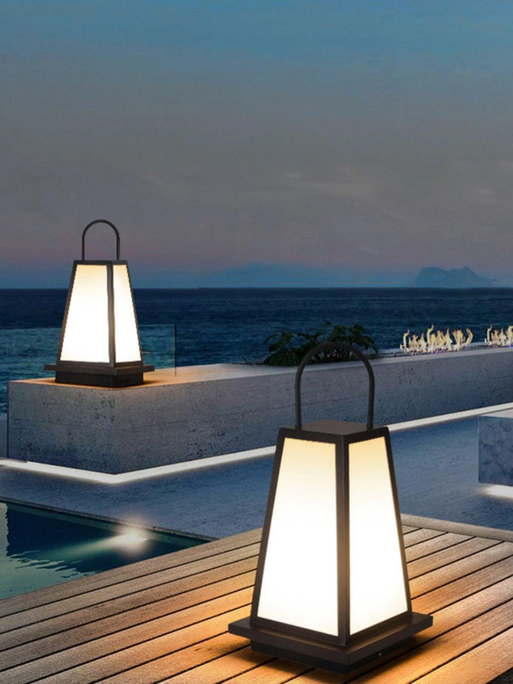 Roam Lantern Garden Outdoor Lamp ? 9.8″ x H 19.7″ / Dia 25cm x H 50cm / Black & White / Warm Light Table lamp