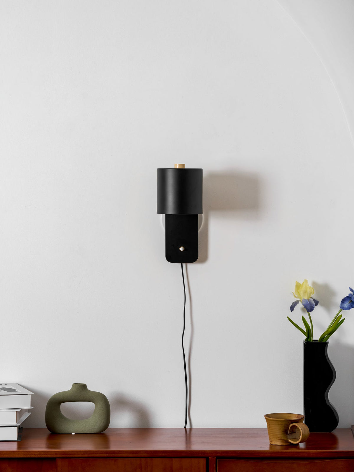 Rotatable Cylinder Plug-in Wall Lamp 1001 Wall lamp