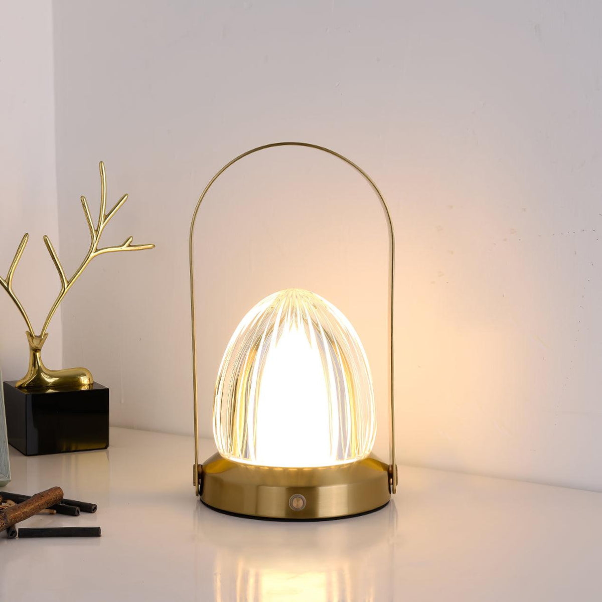Seine Built-in Battery Table Lamp ∅ 5.5″ x H 9.6″ / Dia 14cm x H 24.5cm / Gold / Touch Switch Table lamp