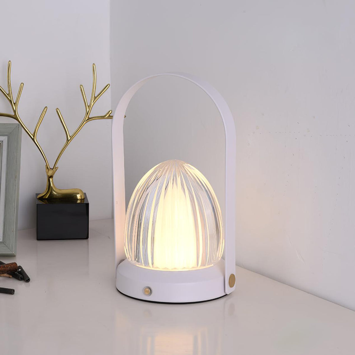 Seine Built-in Battery Table Lamp ∅ 5.5″ x H 9.6″ / Dia 14cm x H 24.5cm / White / Touch Switch Table lamp