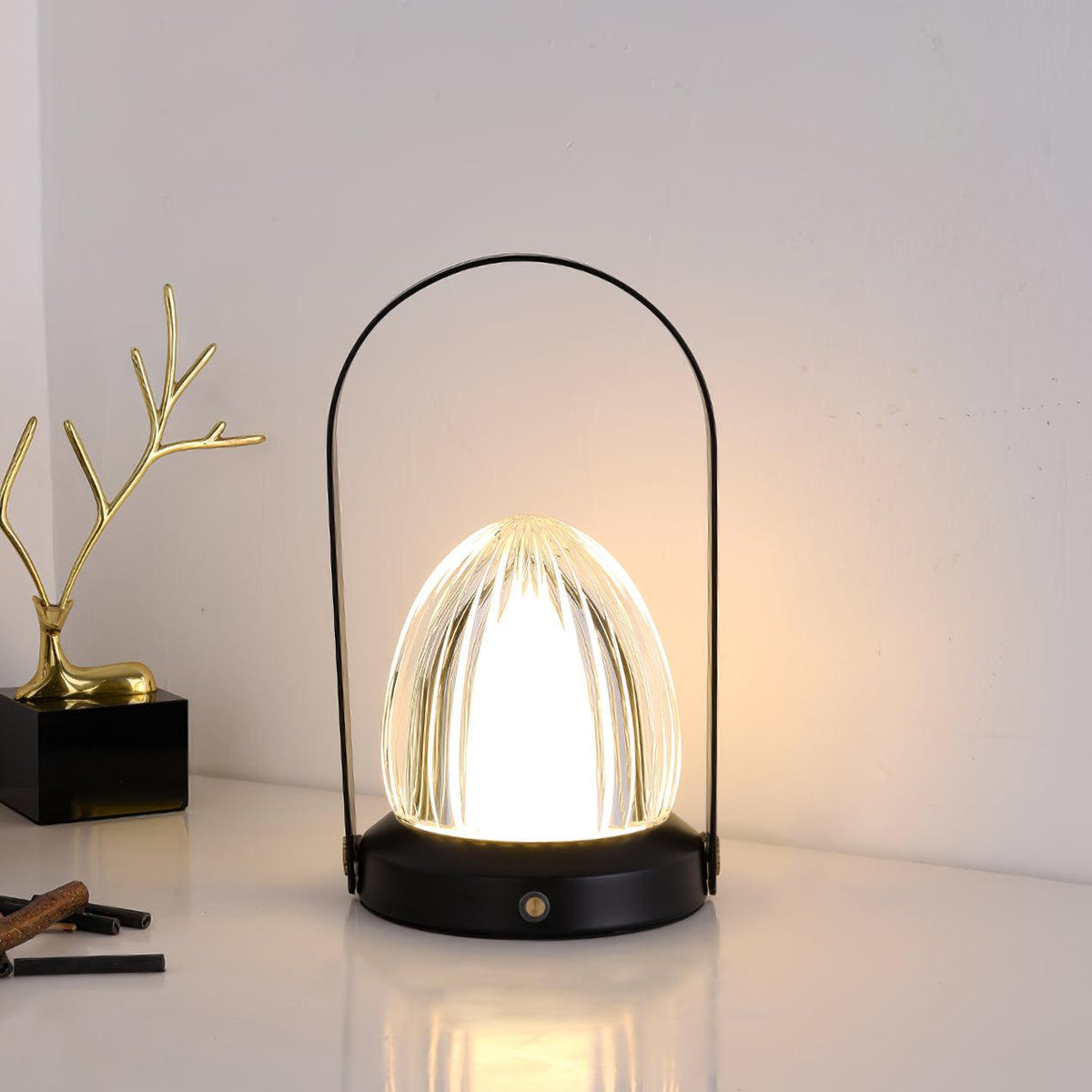 Seine Built-in Battery Table Lamp ∅ 5.5″ x H 9.6″ / Dia 14cm x H 24.5cm / Black / Touch Switch Table lamp