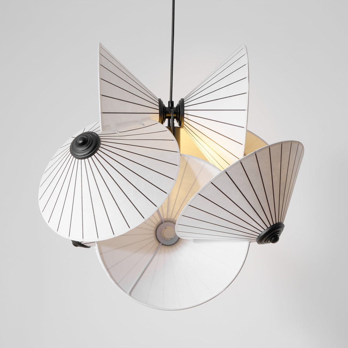 Serpentine Pendant Light
