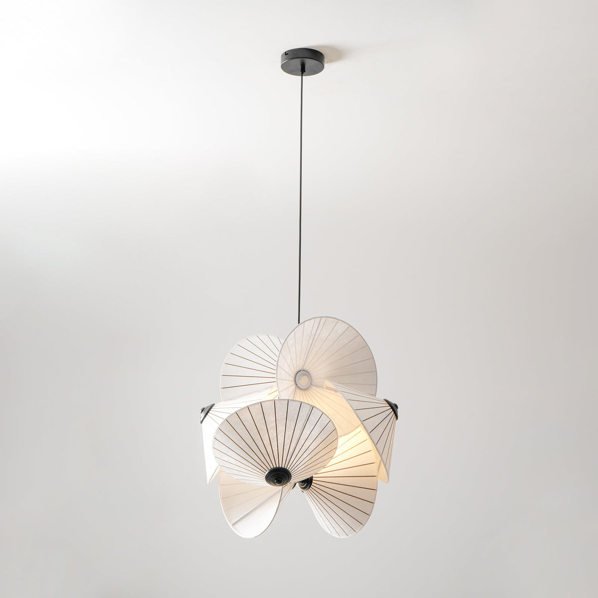 Serpentine Pendant Light
