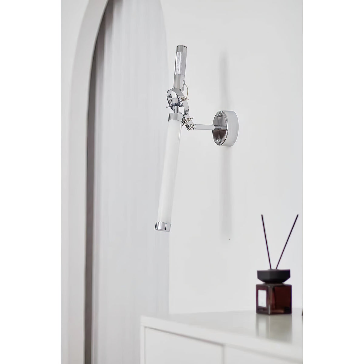 Skylark Wall Lamp