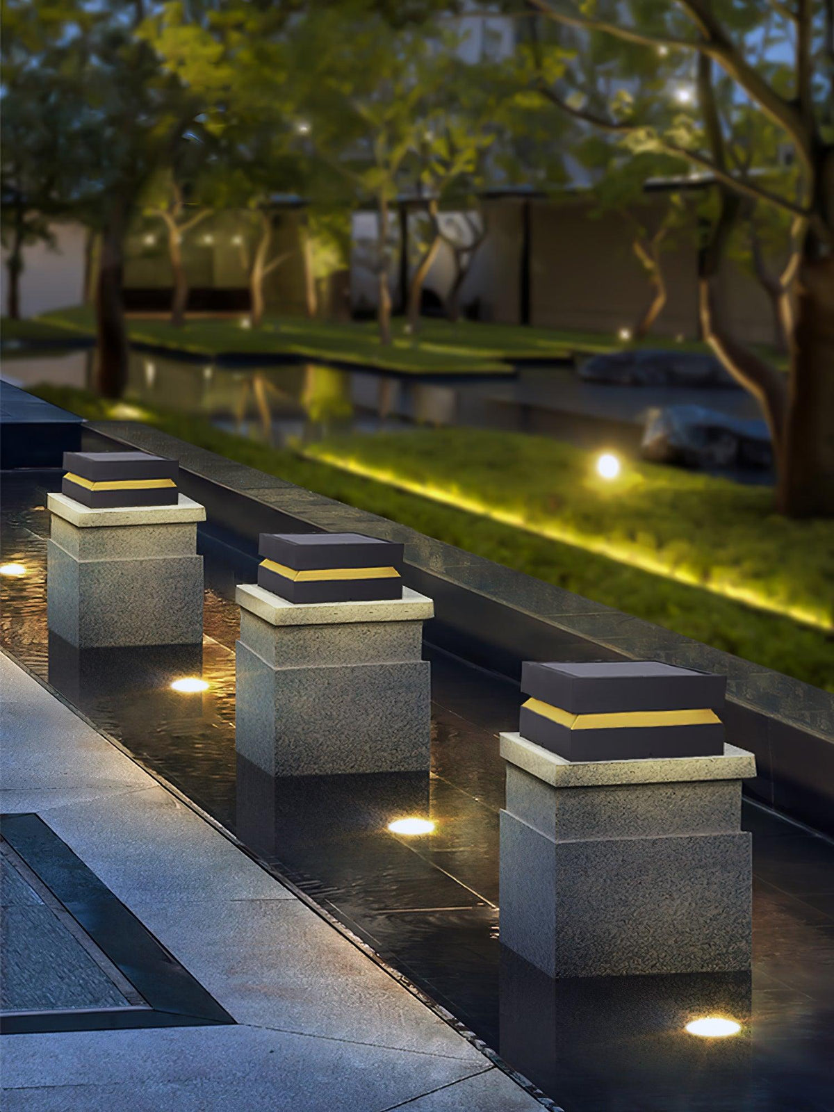 Solaris Square Post Light Table lamp