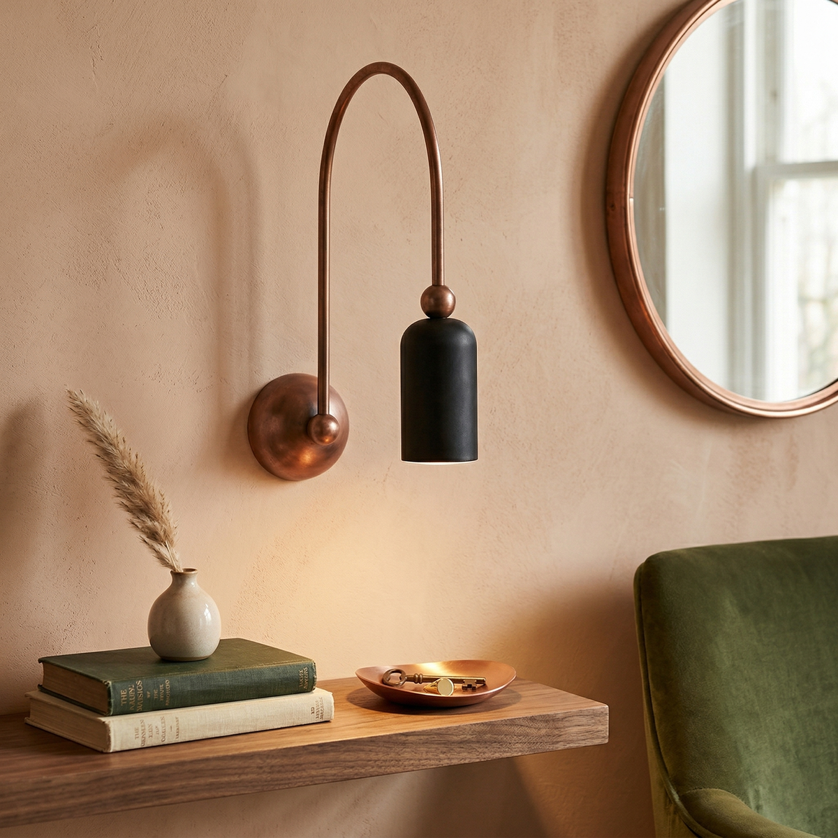 Madame Wall Lamp