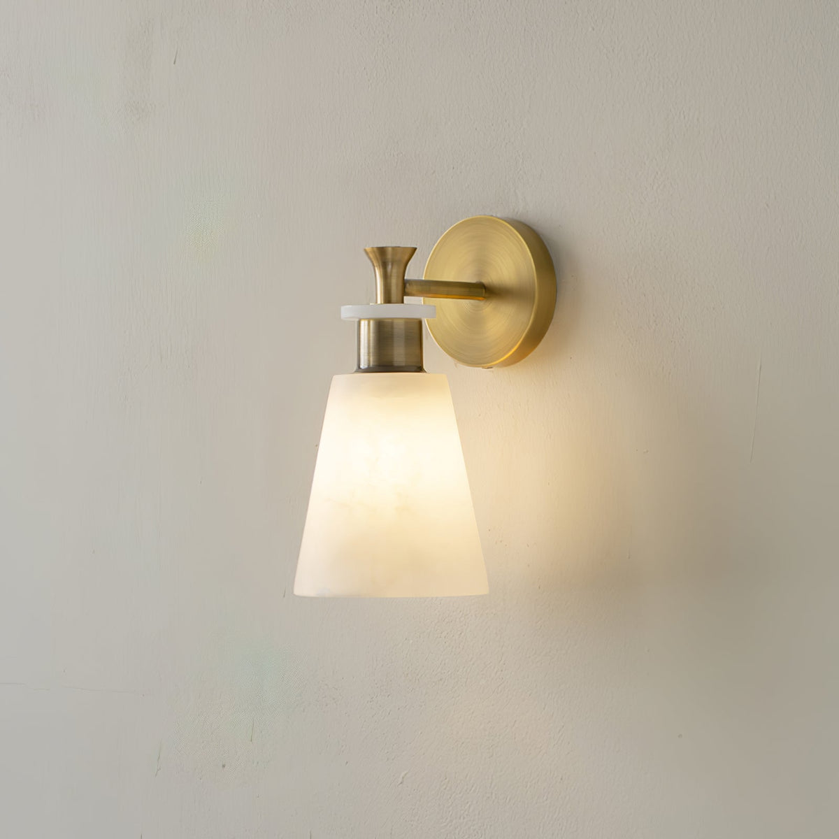 Tapered Alabaster Wall Sconce ? 4.7″ x H 9.8″ / Dia 12cm x H 25cm / Antique Copper / Single Wall lamp